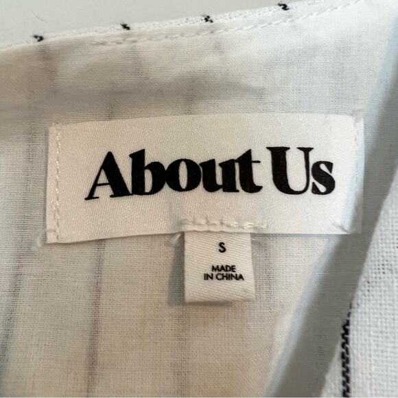 About Us Margo Ruched Waist Dress in White Pinstripe sz S 100% Cotton Revolve - Picture 7 of 7